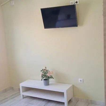 Apartment For Up To 5 People In Centre Athens